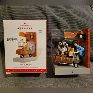 Hallmark Keepsake 2015 Platform 9 3/4, Harry Potter - RARE